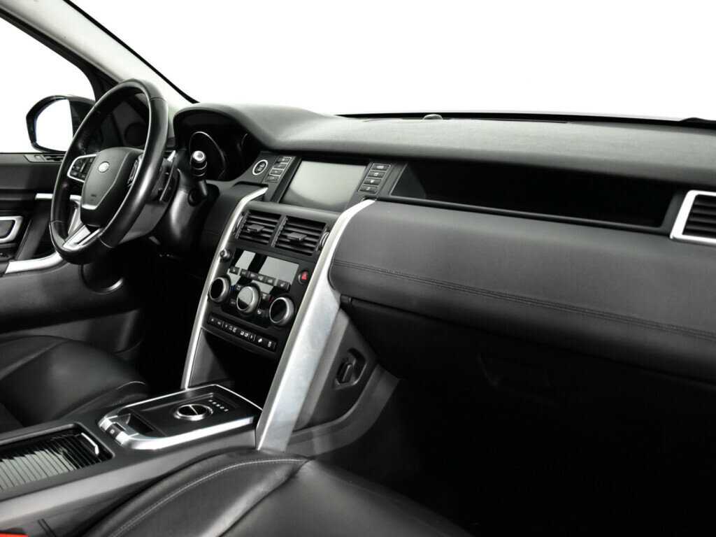 Land Rover Discovery Sport с пробегом — 2017 год. Фото: #8