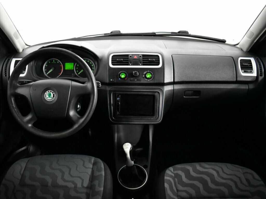 Skoda Fabia с пробегом — 2009 год. Фото: #11