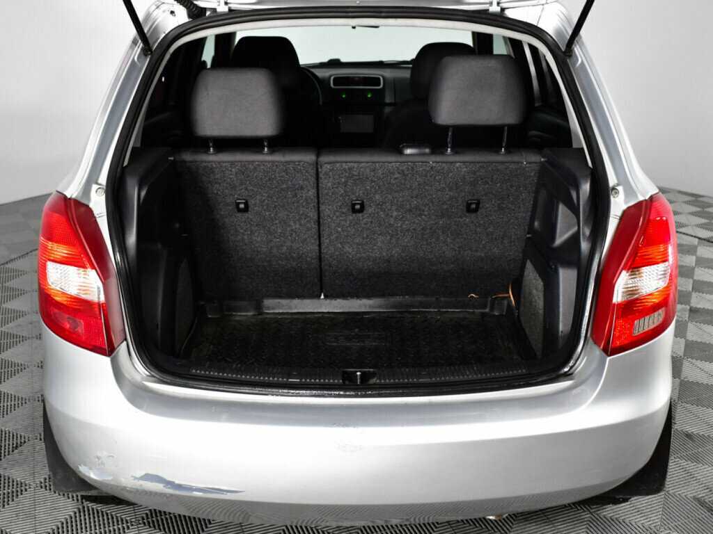 Skoda Fabia с пробегом — 2009 год. Фото: #13