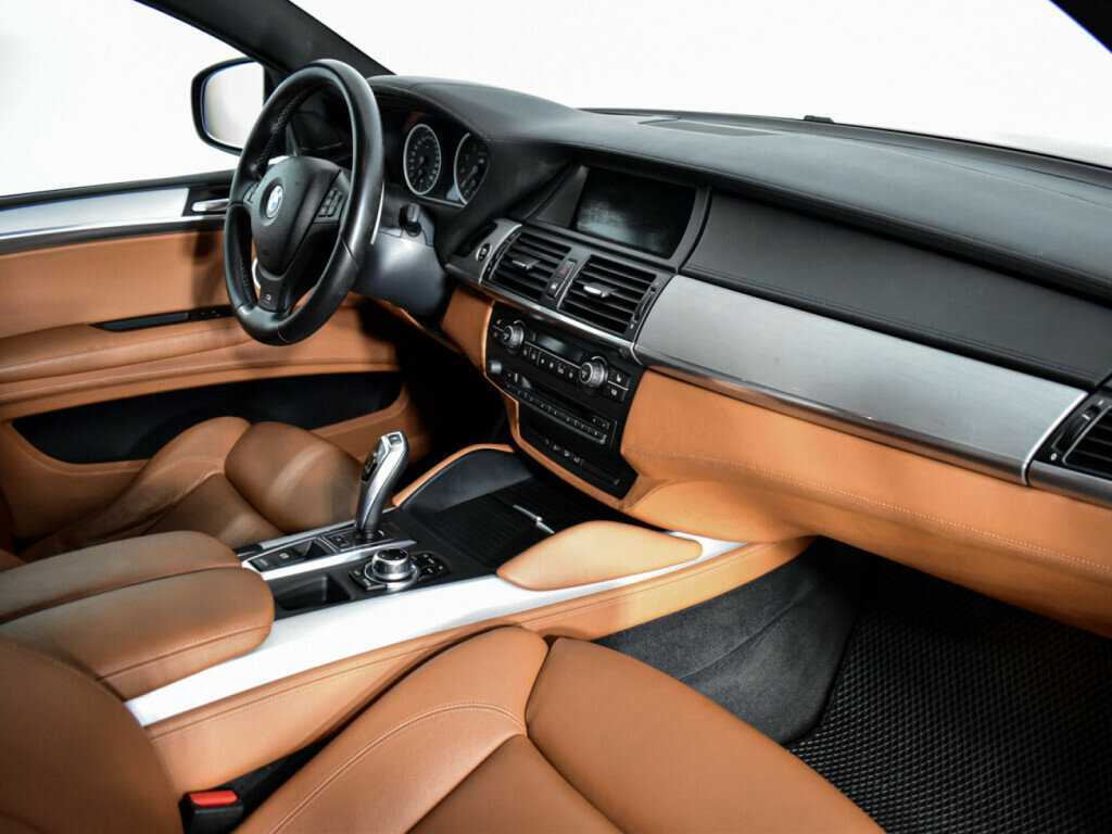 BMW X6 M с пробегом — 2010 год. Фото: #12