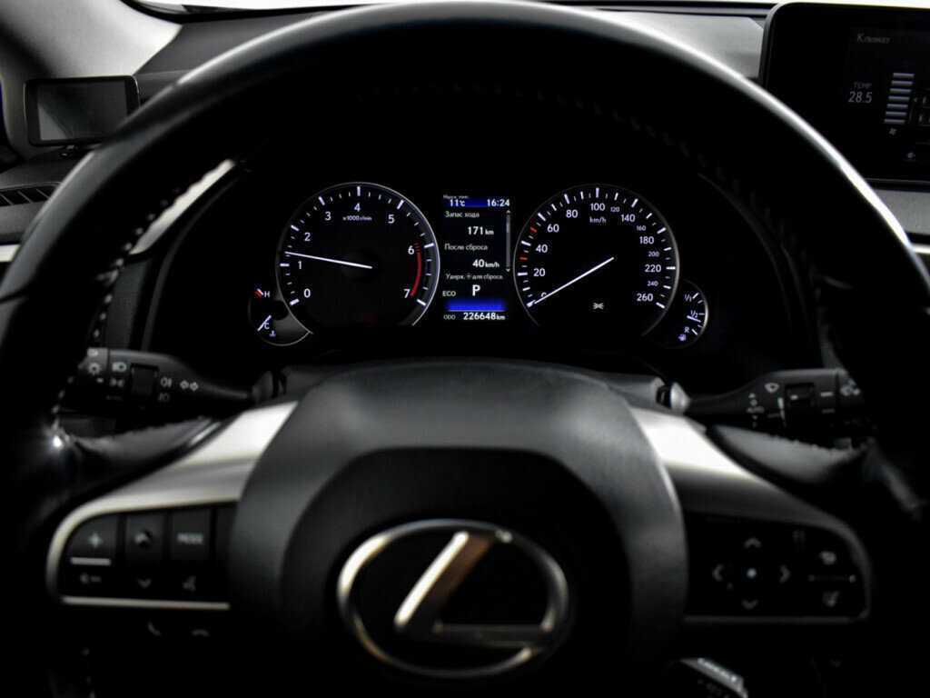 Lexus RX с пробегом — 2016 год. Фото: #18
