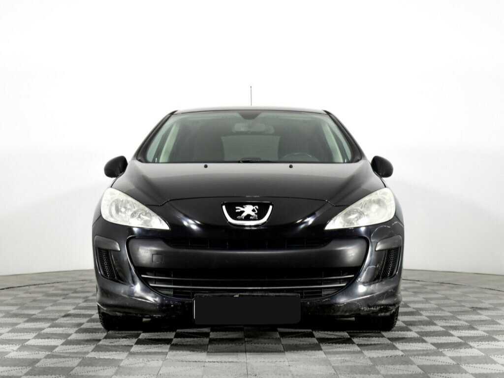 Peugeot 308 с пробегом — 2011 год. Фото: #1