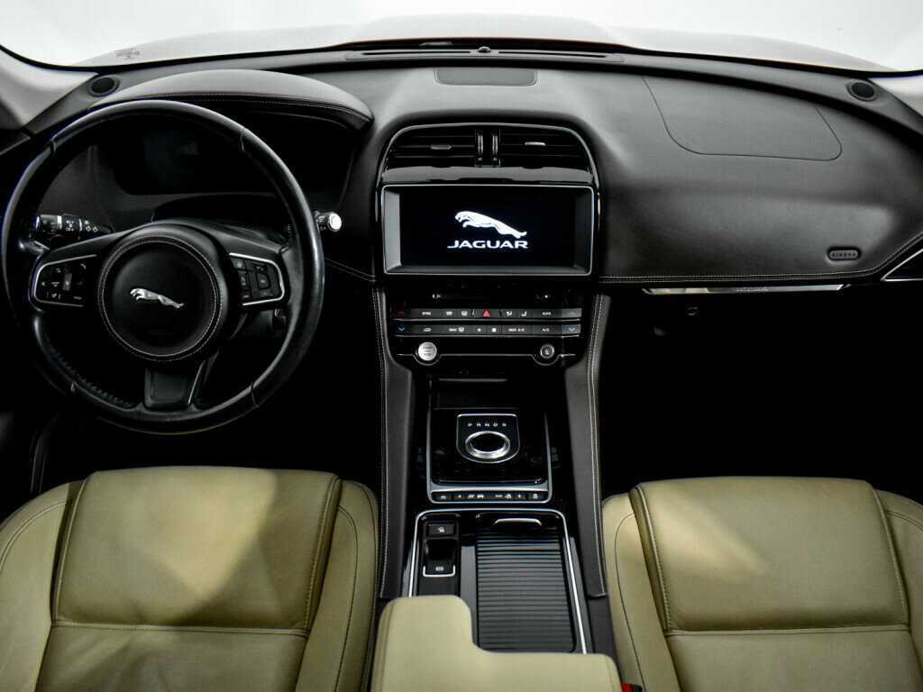 Jaguar F-Pace с пробегом — 2017 год. Фото: #13