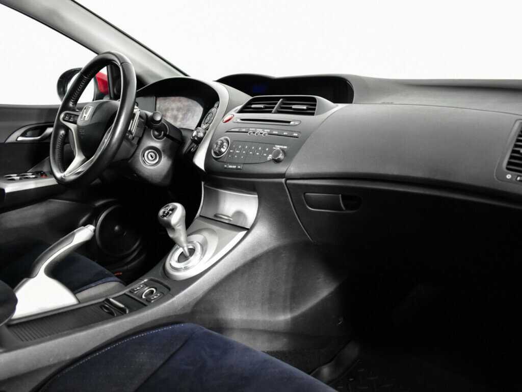 Honda Civic с пробегом — 2008 год. Фото: #6
