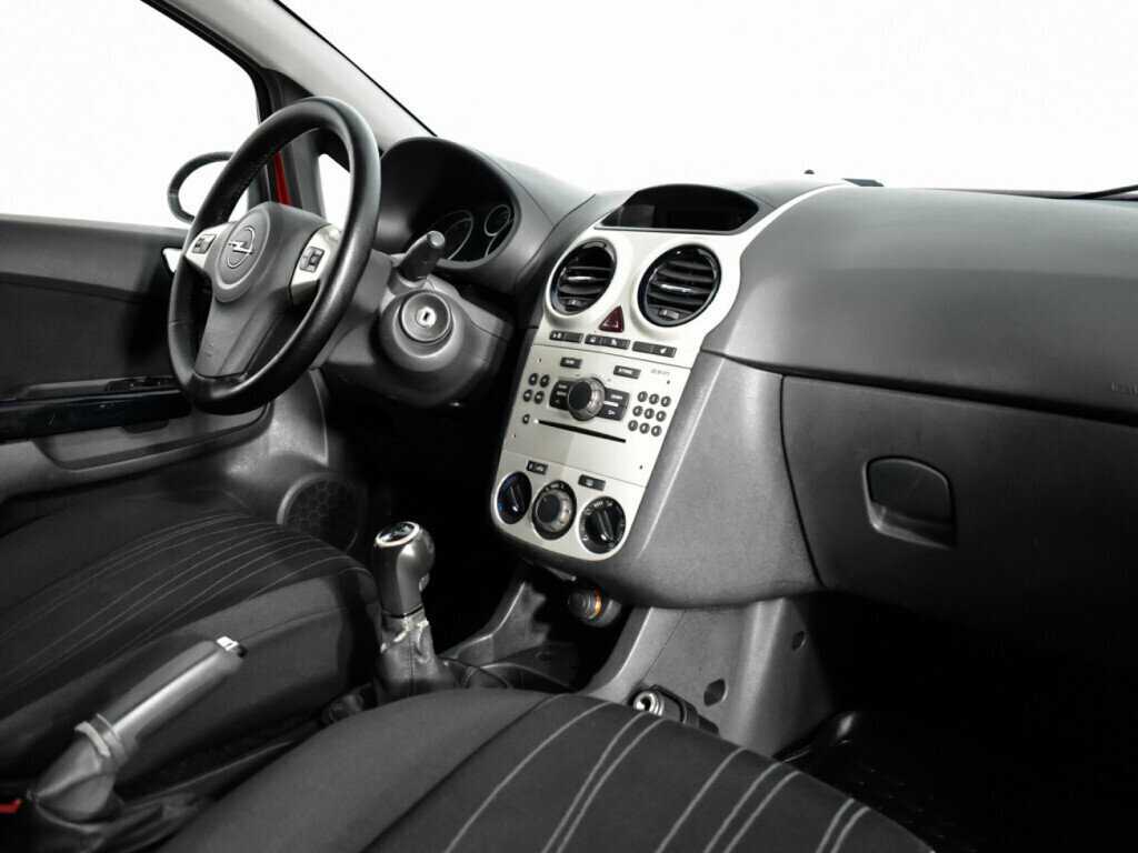 Opel Corsa с пробегом — 2008 год. Фото: #8