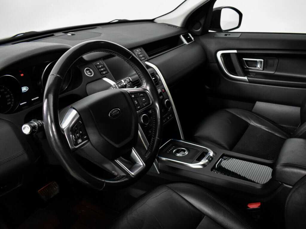 Land Rover Discovery Sport с пробегом — 2018 год. Фото: #8