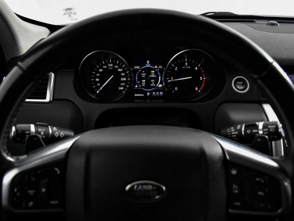 Land Rover Discovery Sport с пробегом — 2018 год. Фото: #18
