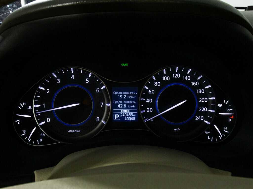 Infiniti QX80 с пробегом — 2013 год. Фото: #11