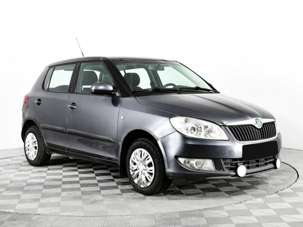 Skoda Fabia с пробегом — 2010 год. Фото: #2