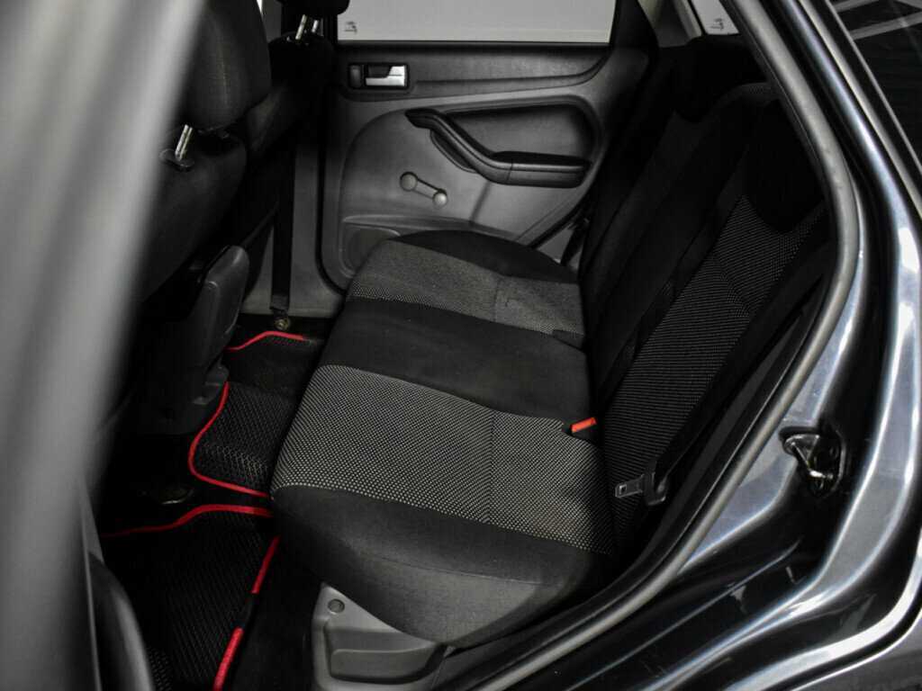 Ford Focus с пробегом — 2008 год. Фото: #11