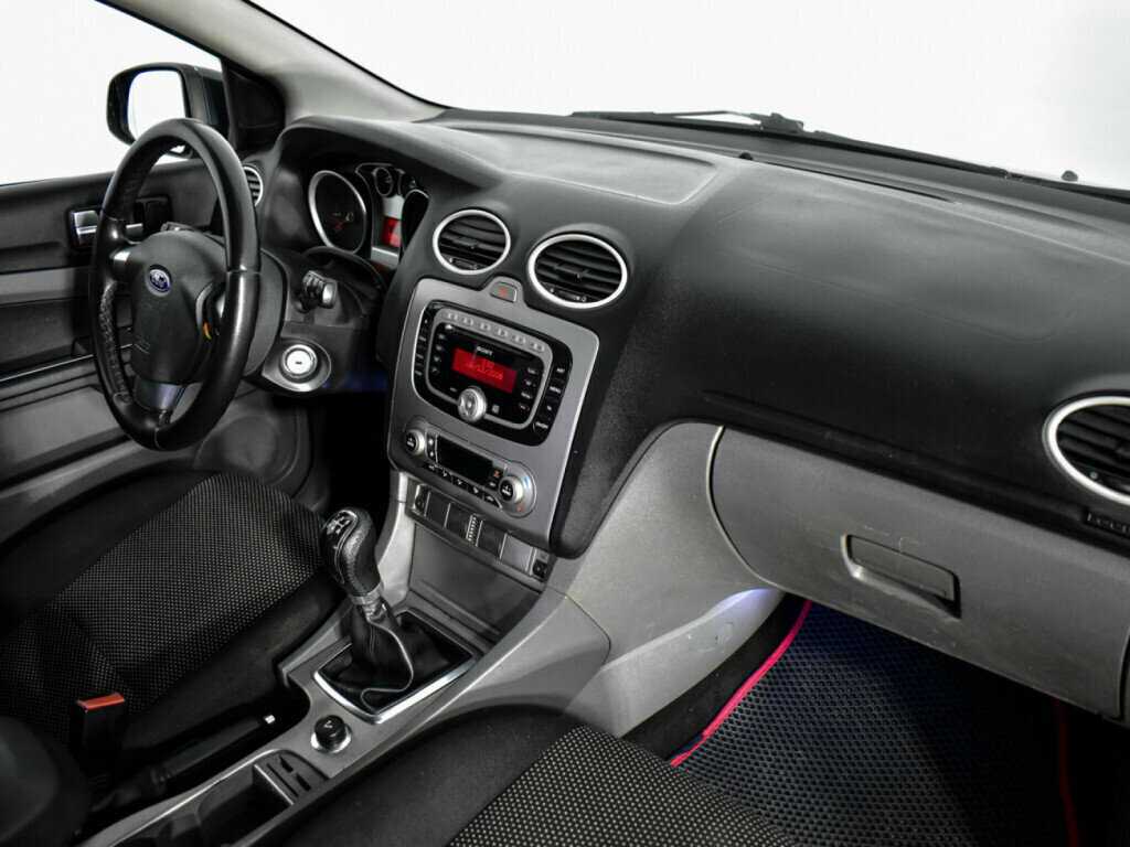 Ford Focus с пробегом — 2008 год. Фото: #12