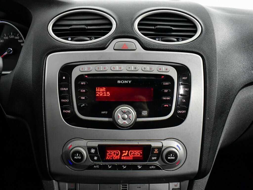 Ford Focus с пробегом — 2008 год. Фото: #14