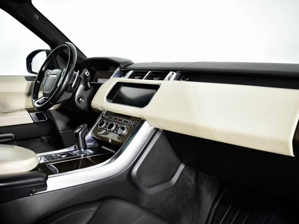 Land Rover Range Rover Sport с пробегом — 2017 год. Фото: #8