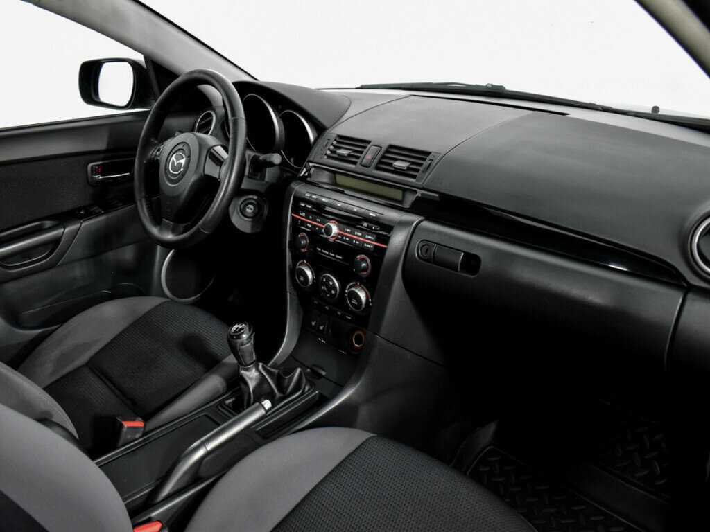 Mazda 3 с пробегом — 2008 год. Фото: #9