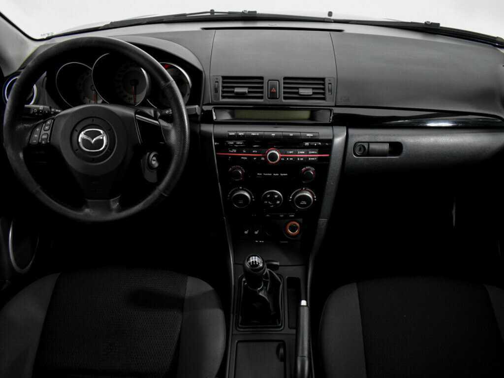 Mazda 3 с пробегом — 2008 год. Фото: #10
