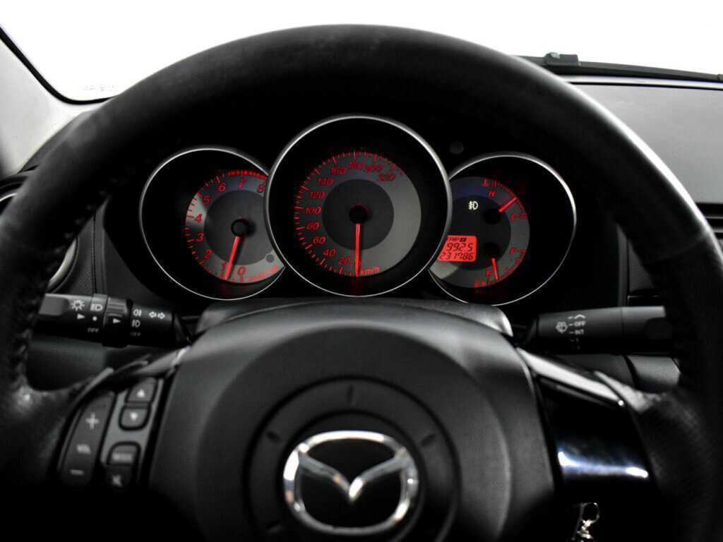 Mazda 3 с пробегом — 2008 год. Фото: #14