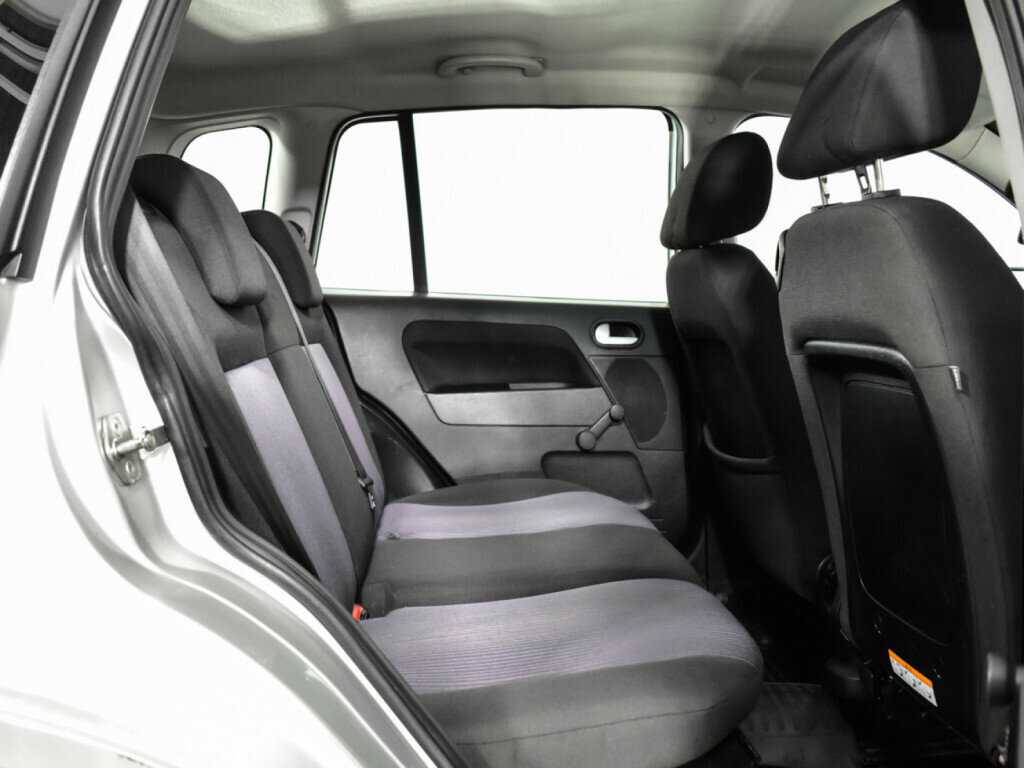 Ford Fusion с пробегом — 2007 год. Фото: #7