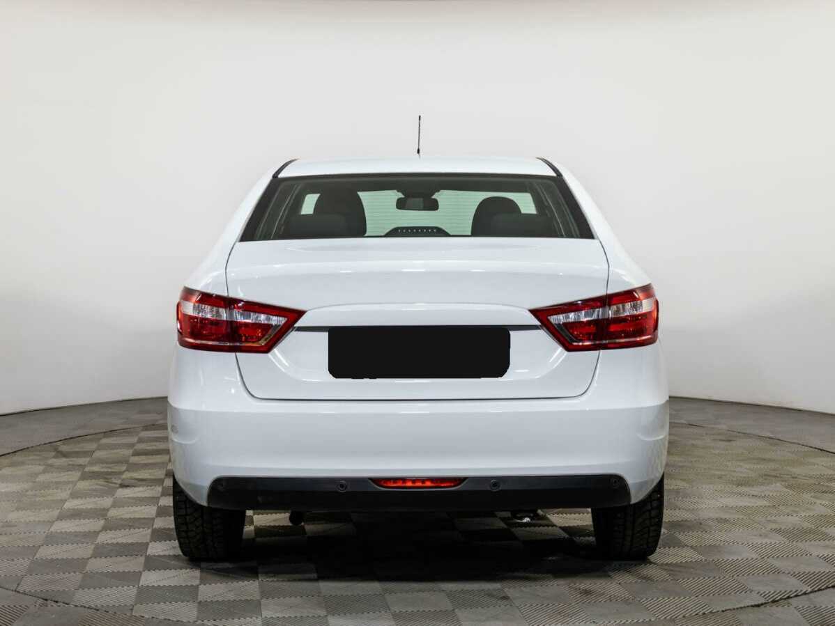 Lada (ВАЗ) Vesta с пробегом — 2022 год. Фото: #4