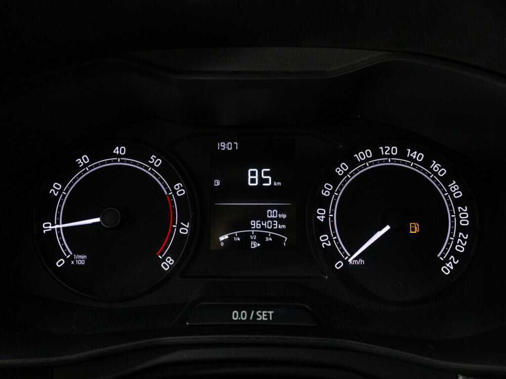 Skoda Rapid с пробегом — 2021 год. Фото: #11