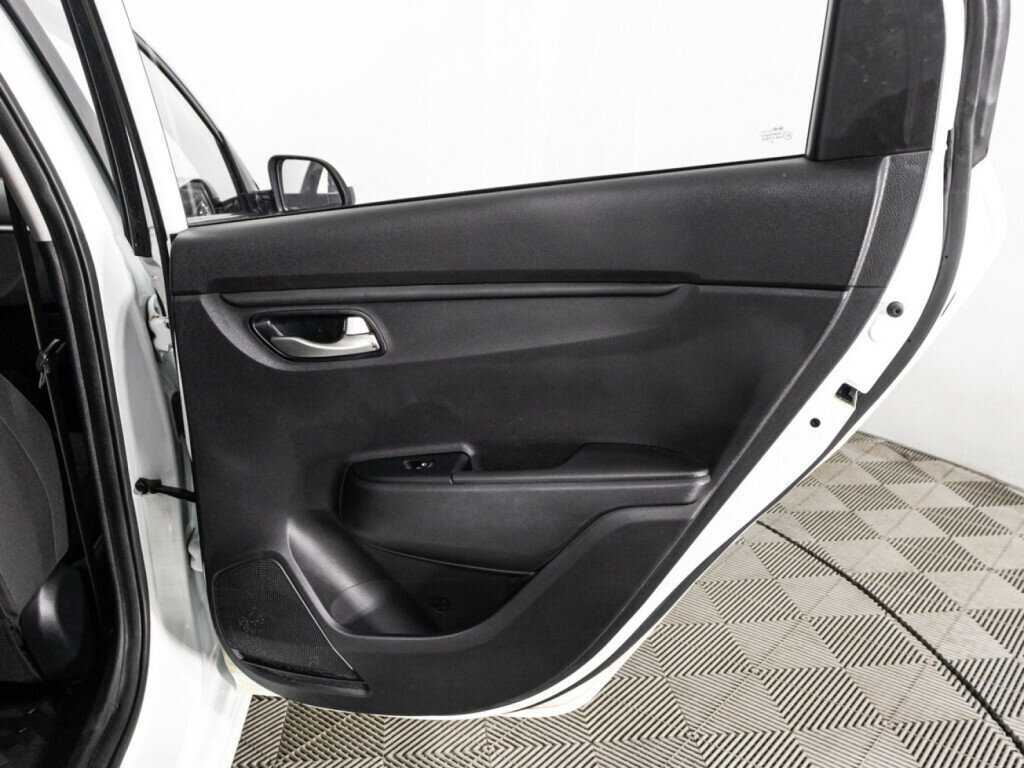 Kia Rio с пробегом — 2020 год. Фото: #25