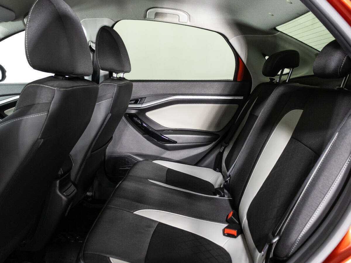 Lada (ВАЗ) Vesta с пробегом — 2021 год. Фото: #9