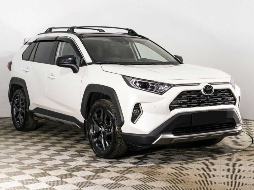 Toyota RAV4 с пробегом — 2022 год. Фото: #2