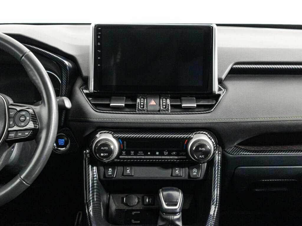 Toyota RAV4 с пробегом — 2022 год. Фото: #12