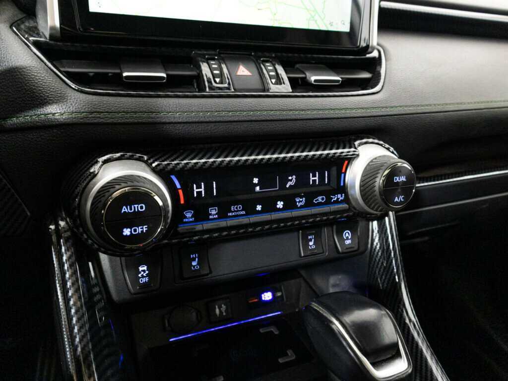 Toyota RAV4 с пробегом — 2022 год. Фото: #17