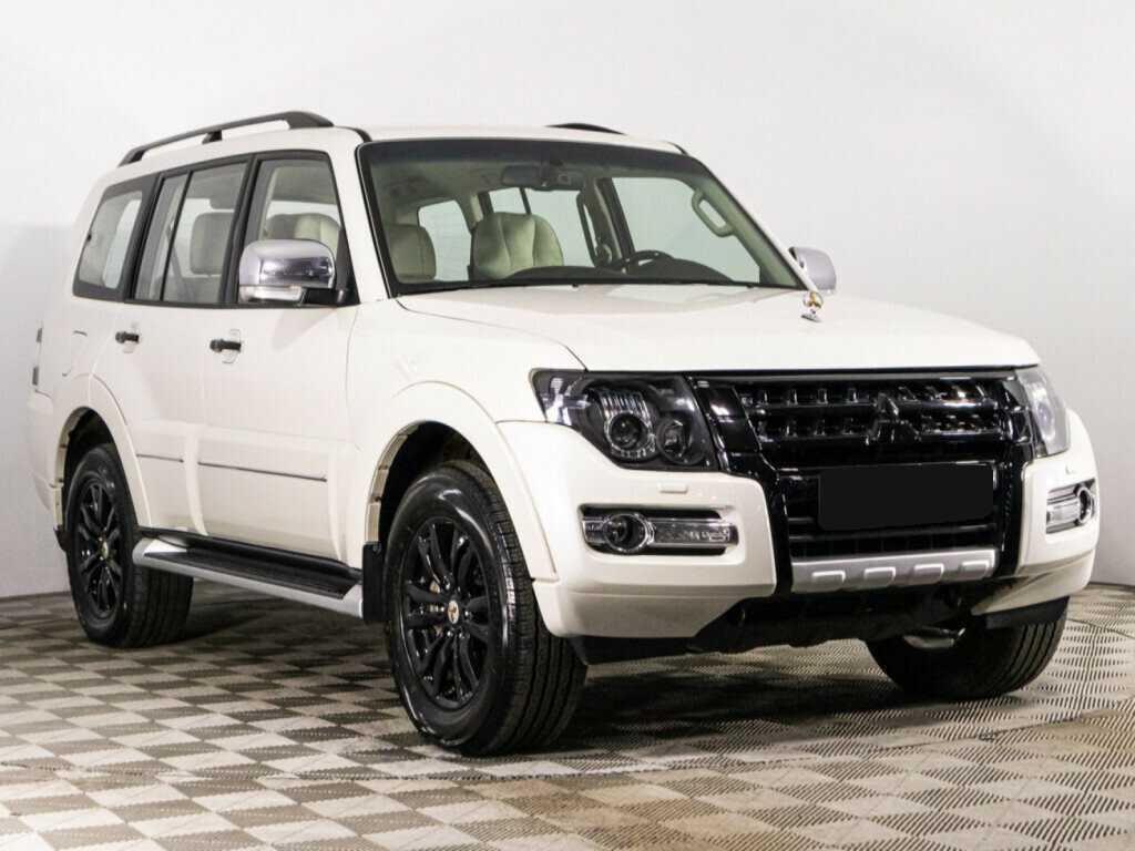 Mitsubishi Pajero с пробегом — 2019 год. Фото: #2