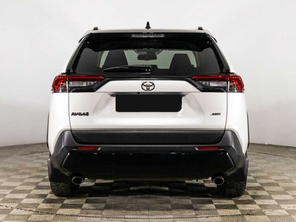 Toyota RAV4 с пробегом — 2021 год. Фото: #5