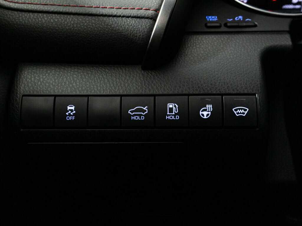 Toyota Camry с пробегом — 2021 год. Фото: #16