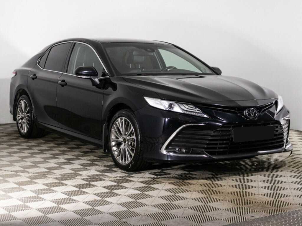 Toyota Camry с пробегом — 2021 год. Фото: #2