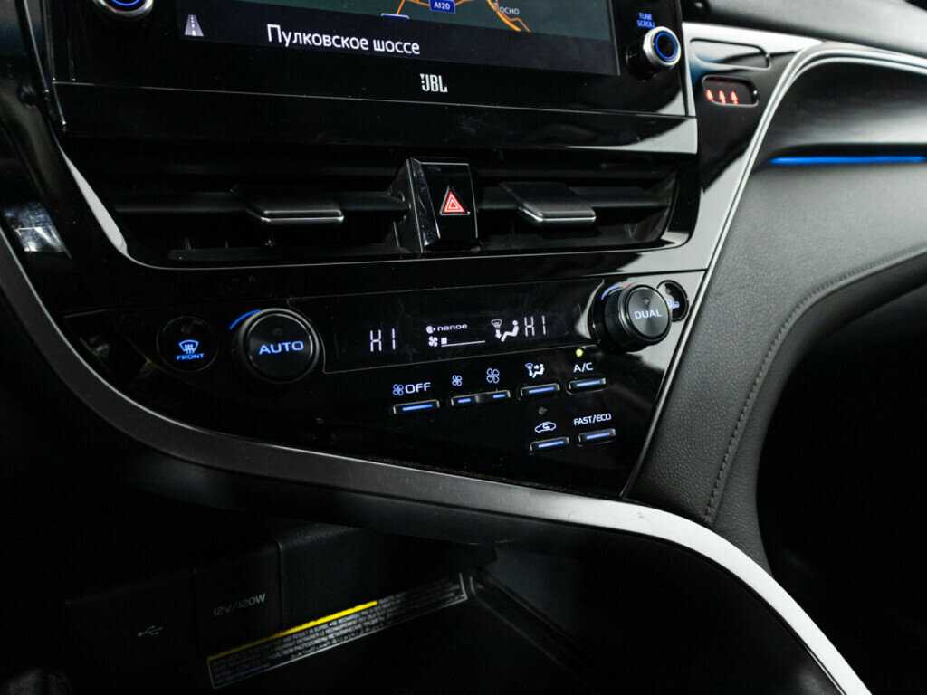 Toyota Camry с пробегом — 2021 год. Фото: #16