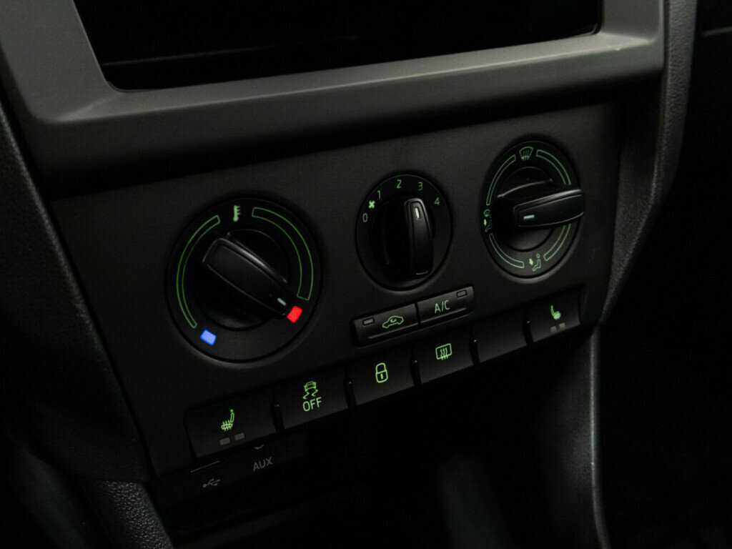 Skoda Rapid с пробегом — 2017 год. Фото: #14