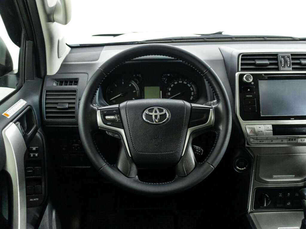 Toyota Land Cruiser Prado с пробегом — 2019 год. Фото: #17