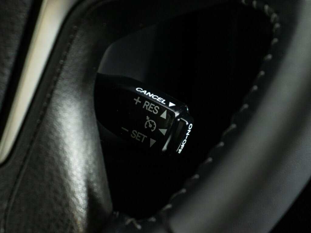 Toyota Land Cruiser Prado с пробегом — 2019 год. Фото: #18