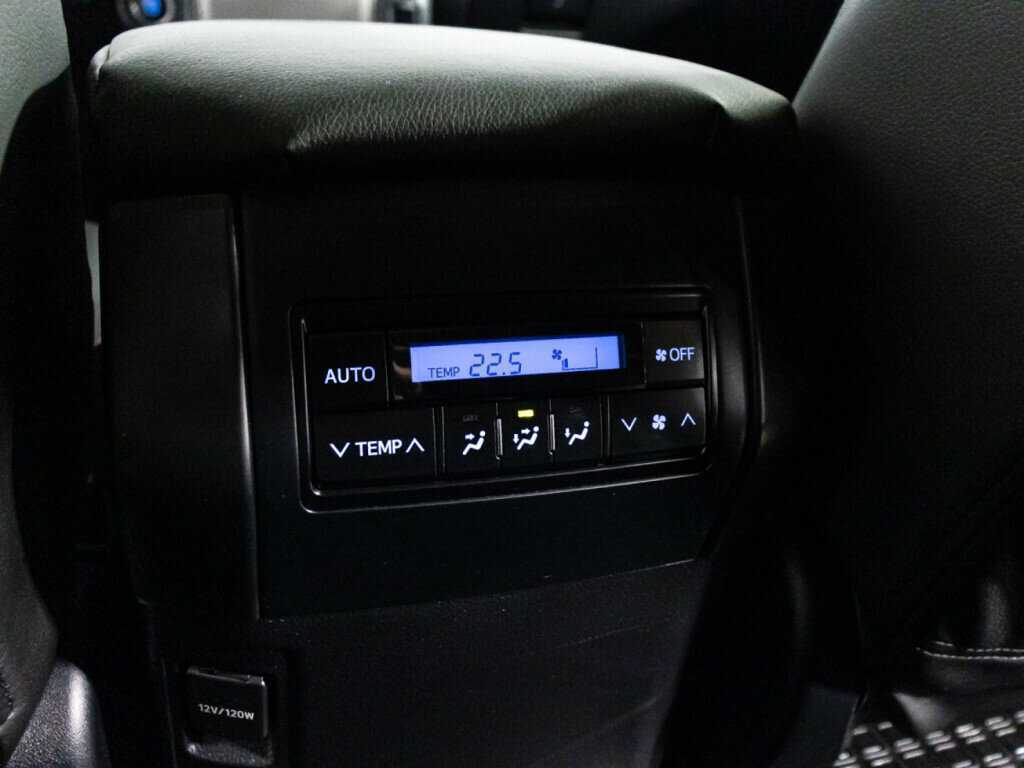 Toyota Land Cruiser Prado с пробегом — 2019 год. Фото: #19