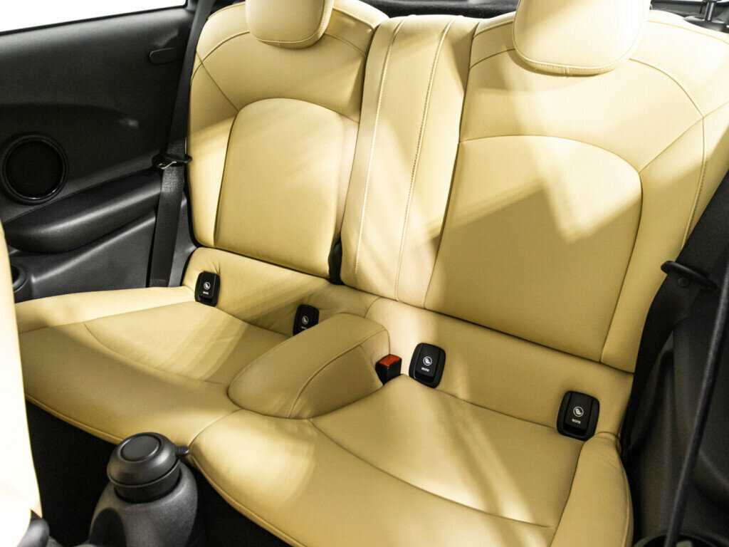 Mini Hatch с пробегом — 2021 год. Фото: #9