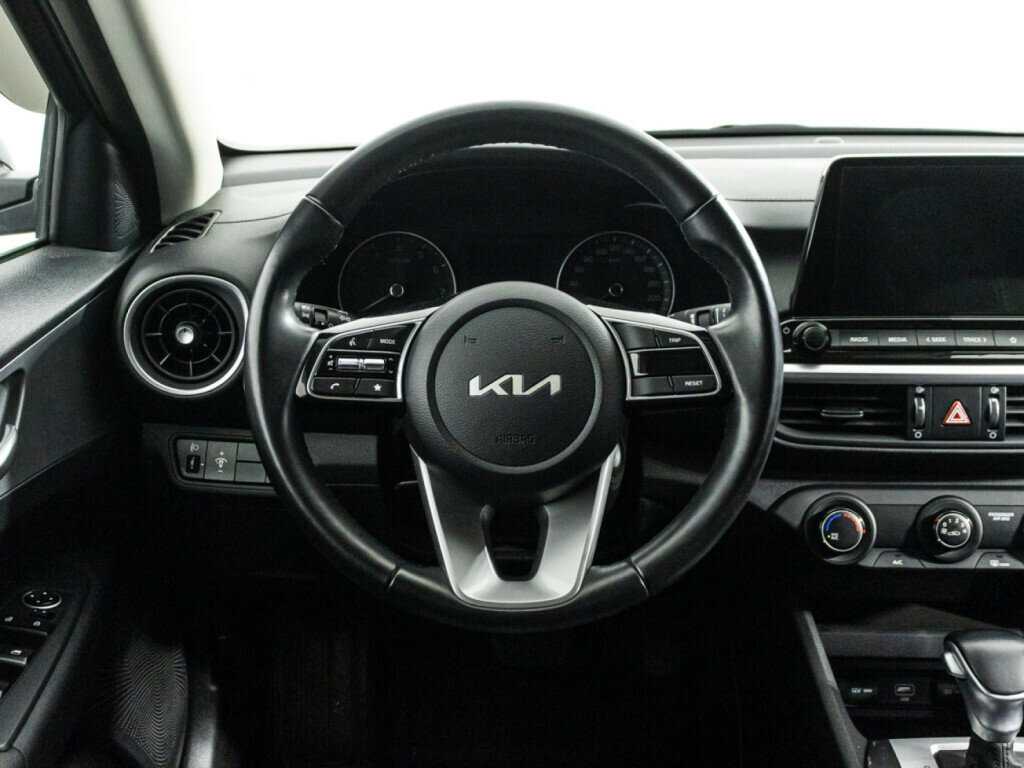 Kia Cerato с пробегом — 2022 год. Фото: #18