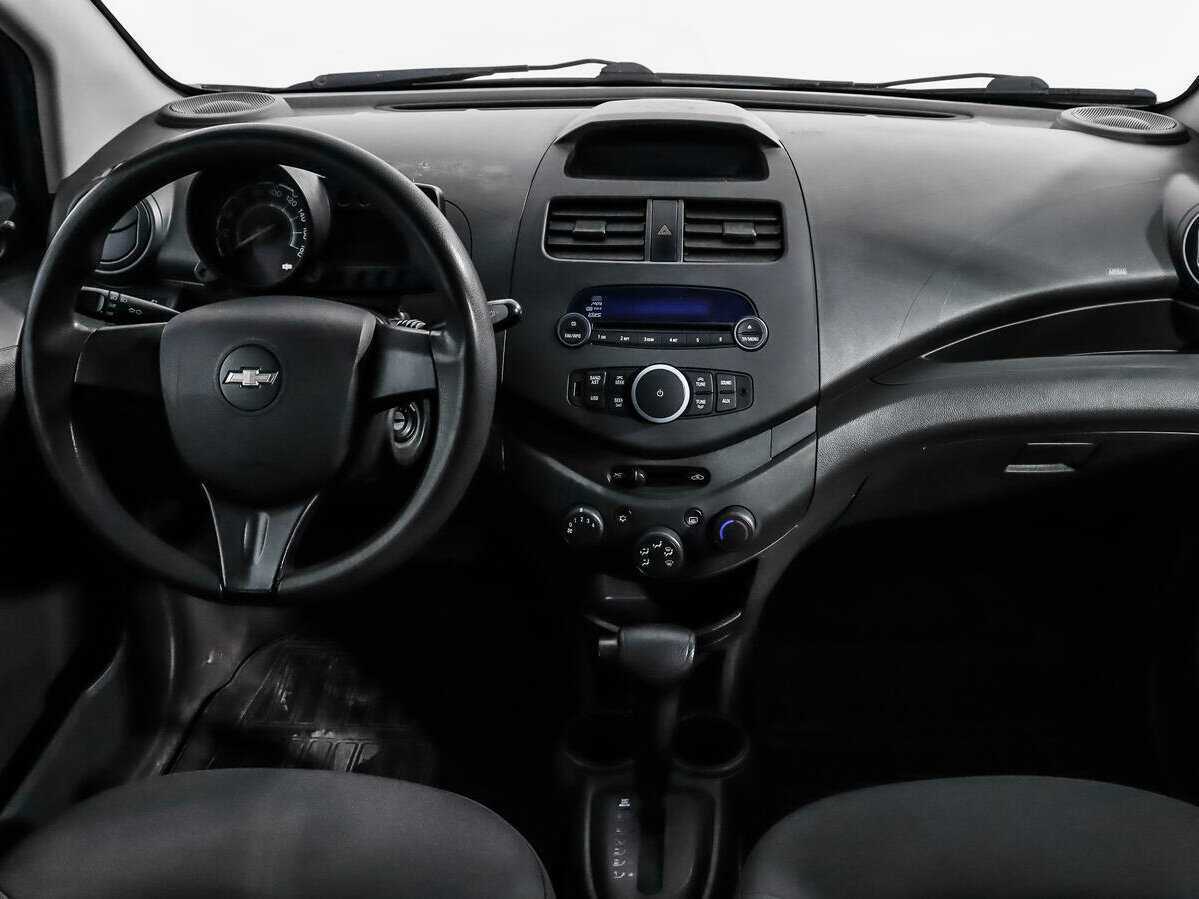Chevrolet Spark с пробегом — 2013 год. Фото: #11