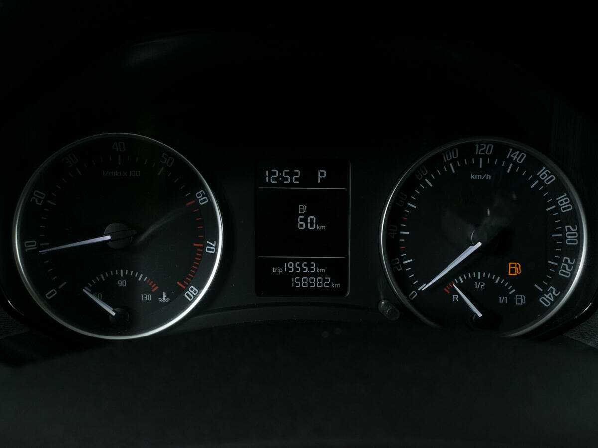 Skoda Octavia с пробегом — 2011 год. Фото: #13