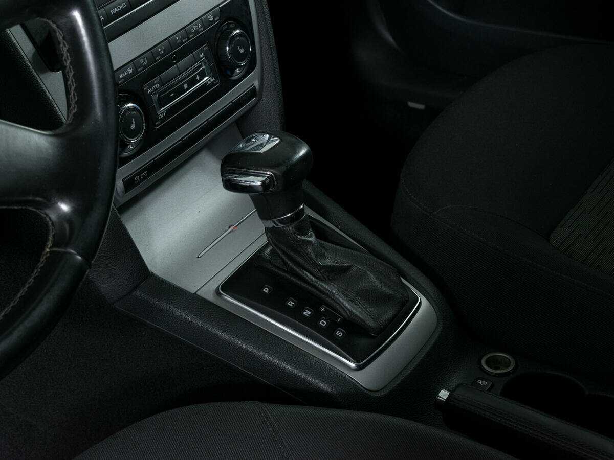 Skoda Octavia с пробегом — 2011 год. Фото: #15