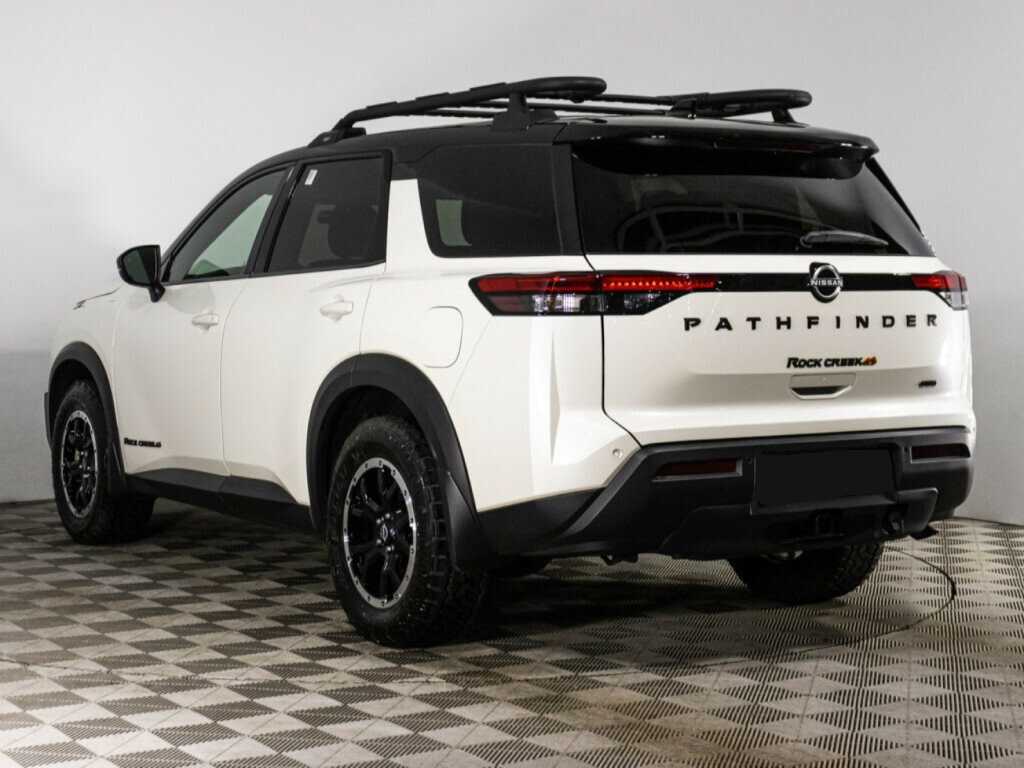 Nissan Pathfinder с пробегом — 2023 год. Фото: #5