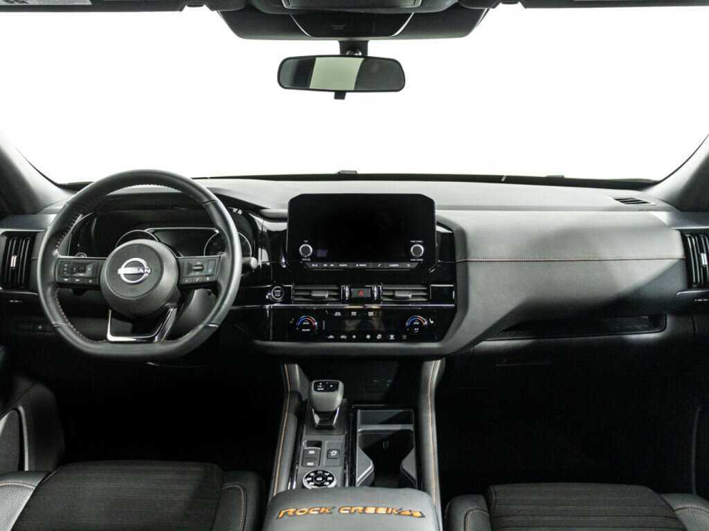 Nissan Pathfinder с пробегом — 2023 год. Фото: #10