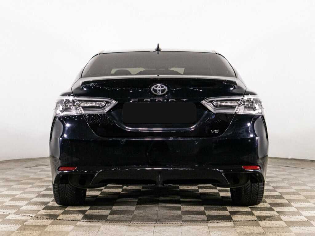 Toyota Camry с пробегом — 2021 год. Фото: #5
