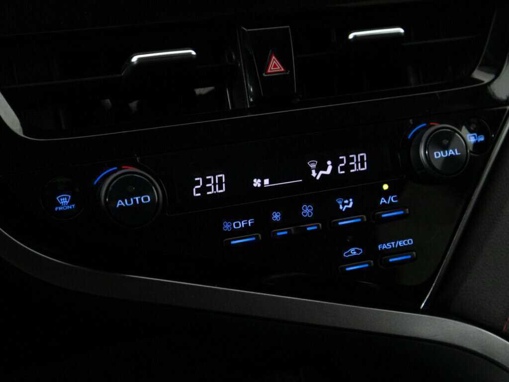 Toyota Camry с пробегом — 2021 год. Фото: #15