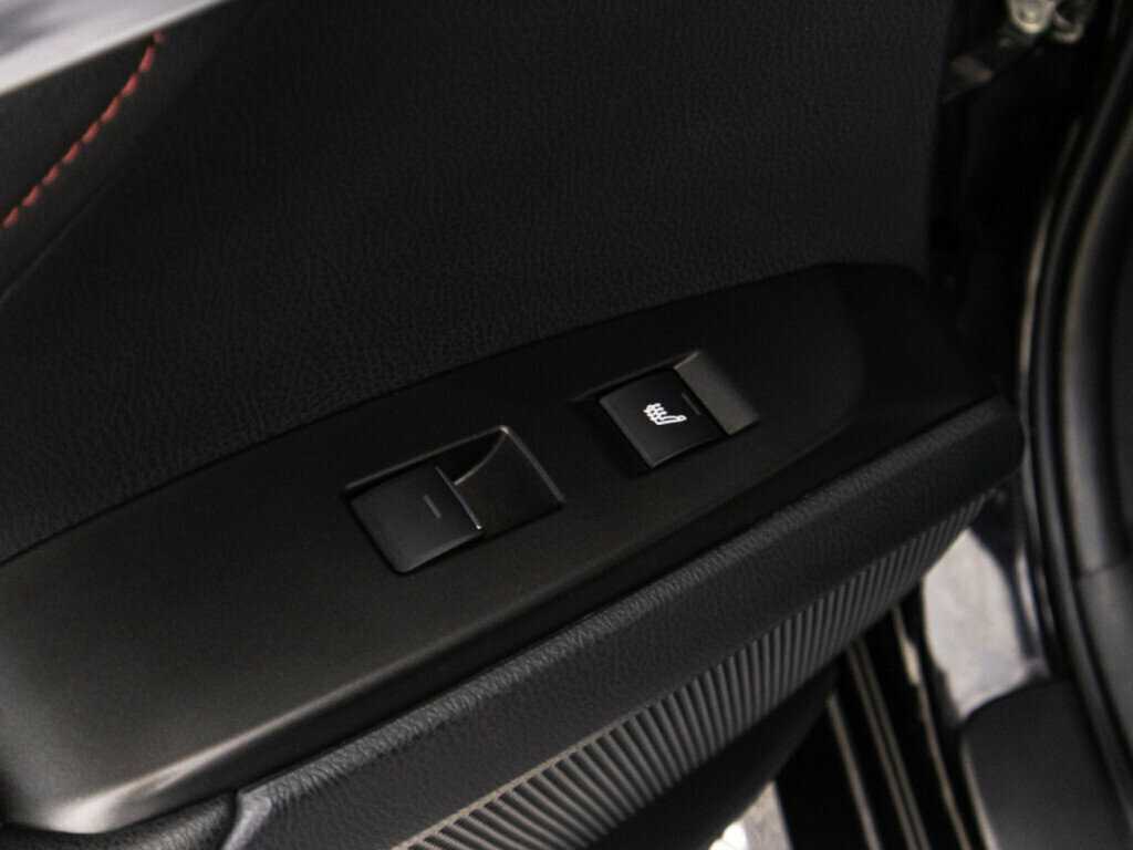 Toyota Camry с пробегом — 2021 год. Фото: #20