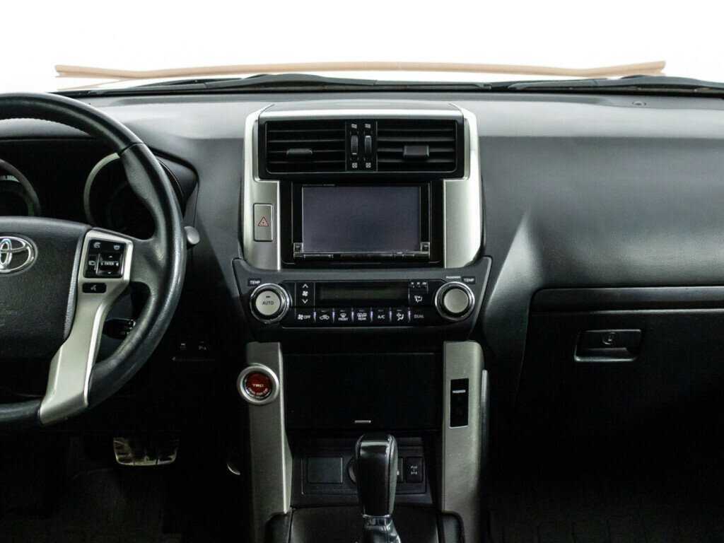 Toyota Land Cruiser Prado с пробегом — 2011 год. Фото: #12