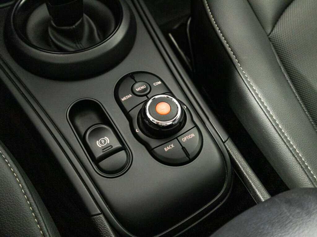 Mini Countryman с пробегом — 2020 год. Фото: #17