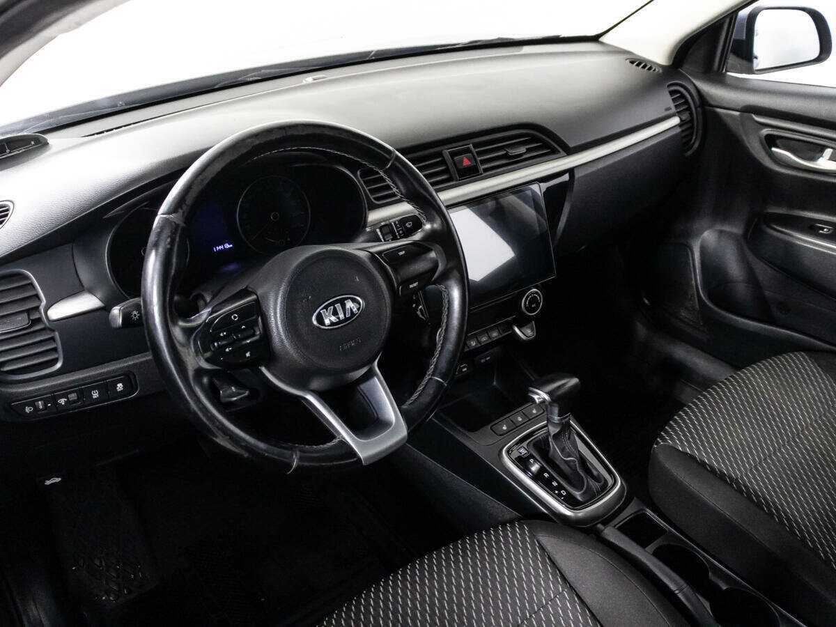 Kia Rio с пробегом — 2017 год. Фото: #11